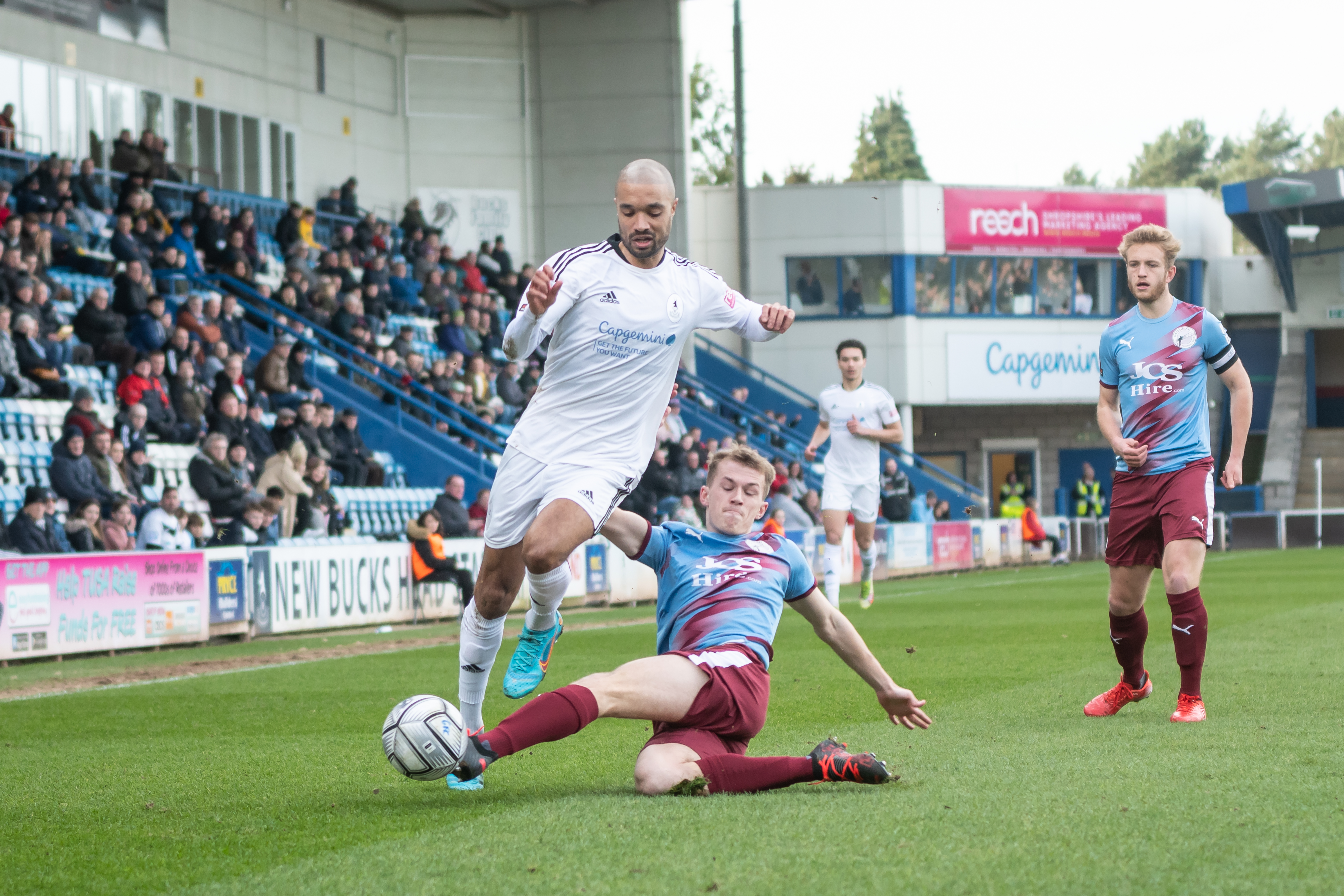 Moore Signs New Deal