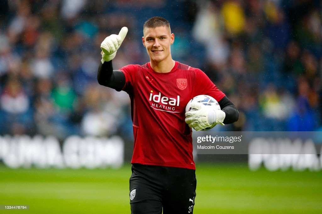 Goalkeeper Signs On Loan