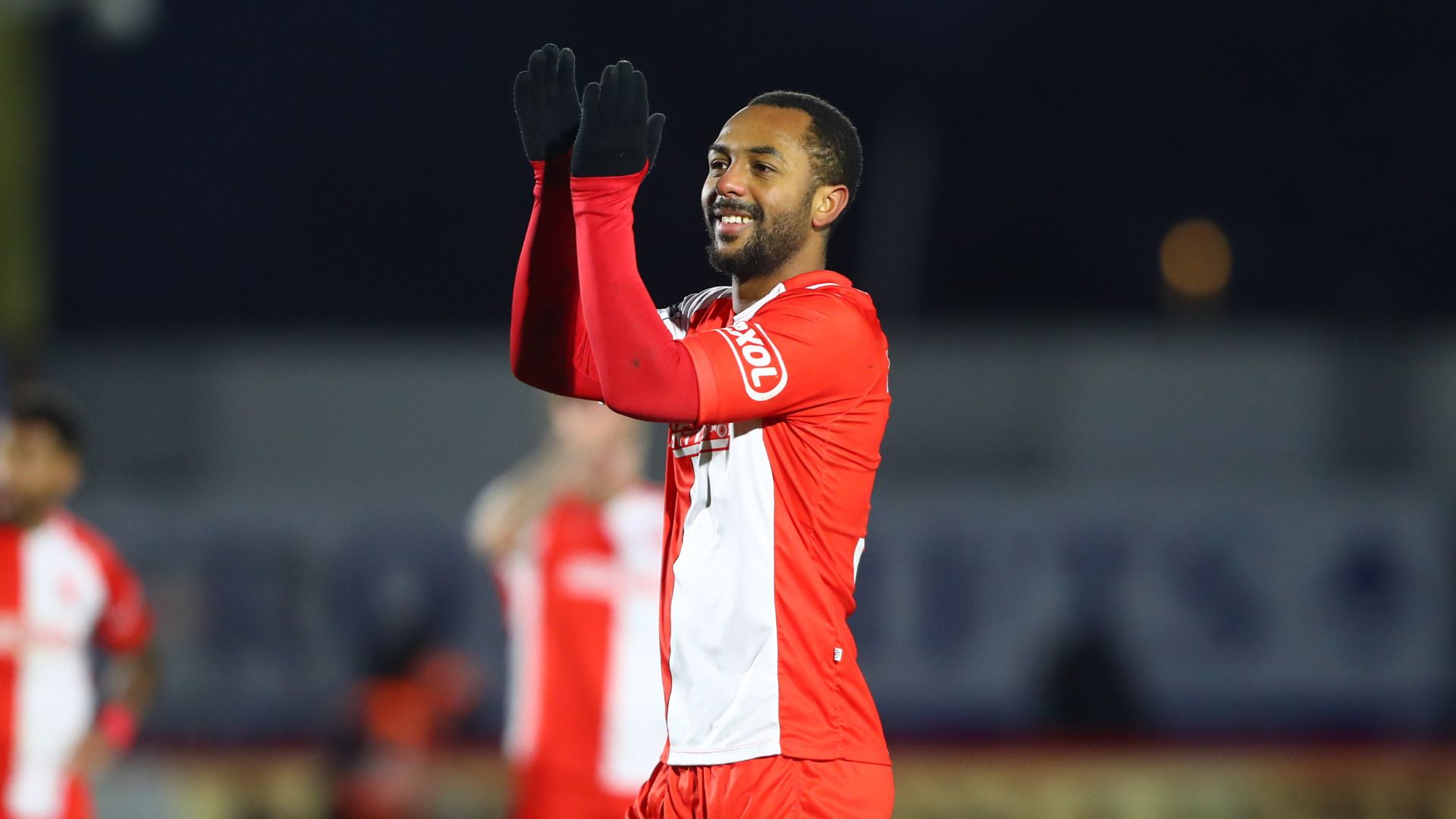 Hemmings makes Dagenham return