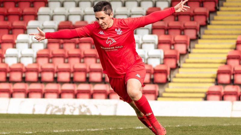 Harriers stun league leaders