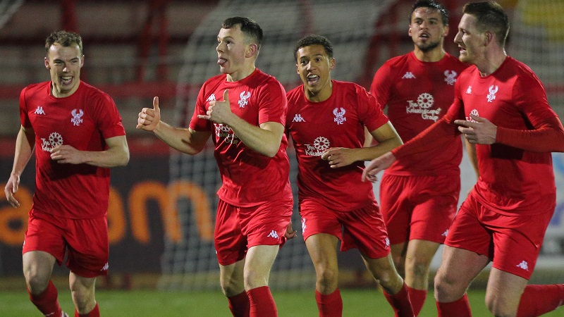 Watch back Cowley's cracker