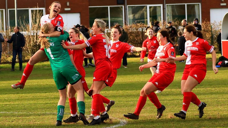 Harriers Women at Aggborough