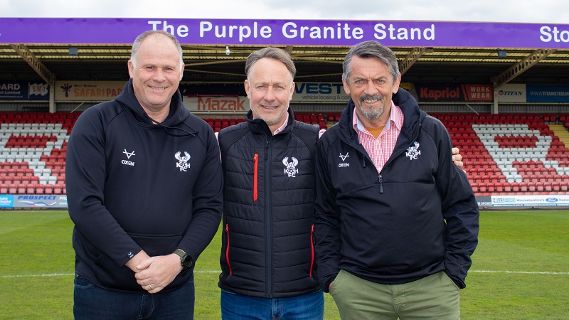 Brown and McDonald extend stay