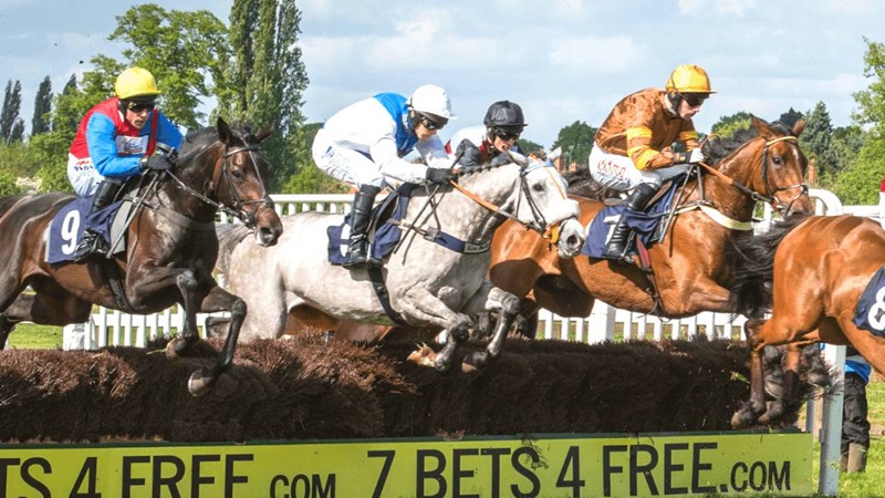 A discounted night at the races!